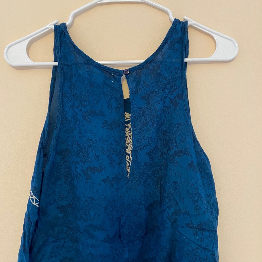 Blue Blouse Tank - Picture 3 of 3